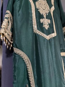Elegant Emerald Green Embroidered Kurta