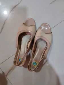 Stylish Slingback Wedge Heels