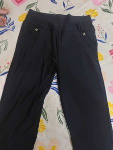 black stretchable trouser