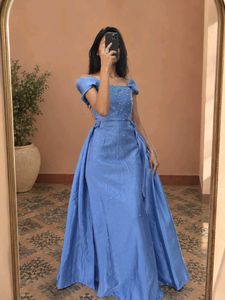 gown with detatchable train
