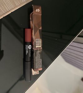 SUGAR Matte As Hell Crayon Lipstick 07 Viola