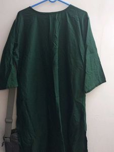 Elegant Green Kurta Set with Red Dupatta