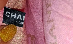 Aunthetic Chanel pink n gold scarf