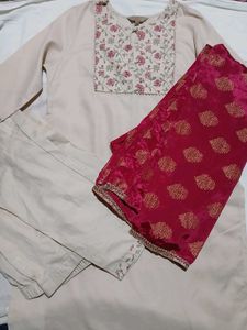 price drop🩷Anouk women Embroided Kur