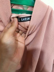 Shein High Neck Puffed Sleeved Top