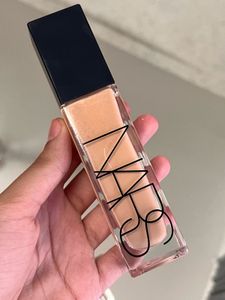 NARS Natural Radiant Longwear Foundation