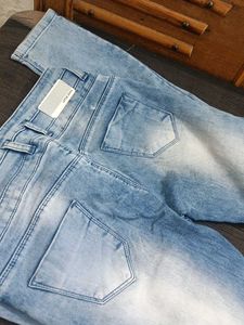 Stylish Light Wash Denim Jeans