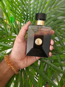 Versace Oud Noir   🖤