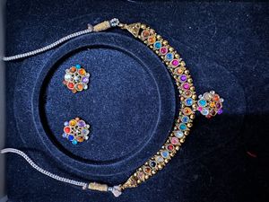 Elegant Multi-Color Stone Necklace Set