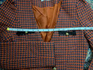 Chic Tweed Blazer - Classic Style