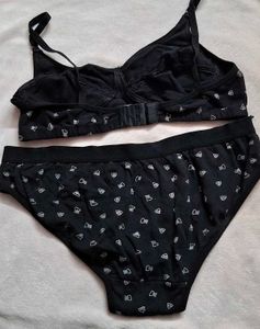 Cute Black Bra and Panty Set
