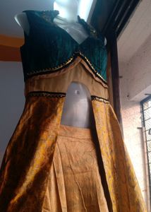 Heavy 2 Peace Gown / Lehenga