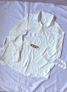 Chic White Button-Down Shirt with Belt