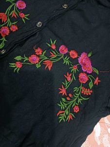 Chic Black 34, 🎽 Embroidered Kurta