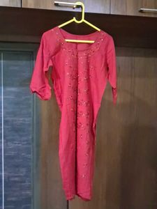 maroon kurti