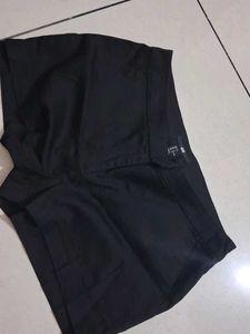 Black H&M shorts