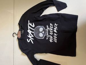 Y2K streetwear skull tee