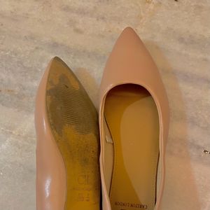 Nude Bellies/ballerinas By Carlton London Size UK7