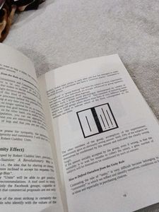 Dark Psychology &amp; Manipulation Book