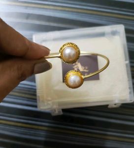 Elegant faux Pearl & Gold Tone Cuff Bracelet