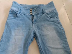 Light Wash High-Waisted Denim Jeans