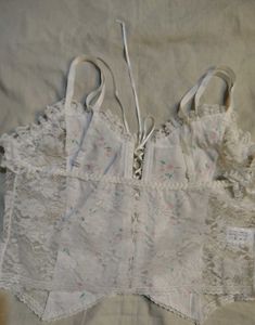 Vintage floral lacey top