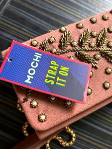 🌺Mochi embellished dusty Pink sling Bag🌺