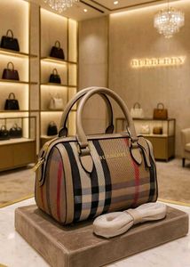 IMPORTED**BURBERRY*✅*12A QUALITY ✅*HANDY+ SLING