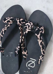 Leopard Print Flip-Flop Sandals