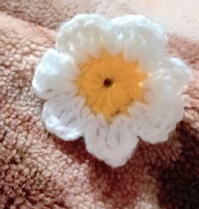 set of four Crocheted hair tie✨at 99✨