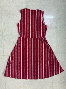 Fitted frock with flare (Imported)