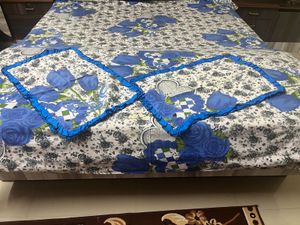 Floral Print Bedsheet with Pillow Covers
