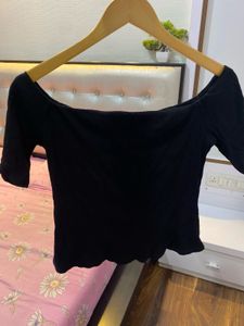 H&amp;M Black Off-Shoulder Top
