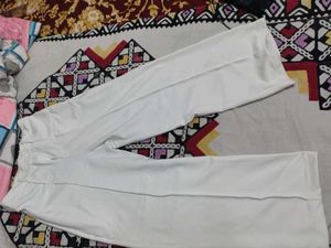 decent white pants littlebox. 🫶🫶