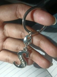 Sparkling 'S' Initial Keychain