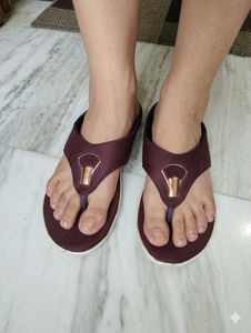 Stylish Maroon Flip-Flop Sandals