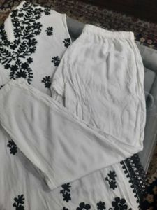 Embroidered White Kurti