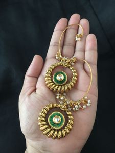Statement gold and pearl Earcuff