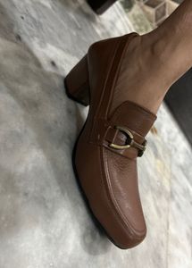 Handmade Genuine Leather Belly Heels | UK3