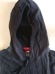 Spunk branded Sleevless sweatshirt with hoodie
