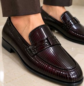 Men's Da Vinchi Cherry Black Ribbed Penny Loafers