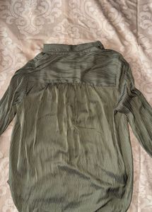 H&amp;M olive Striped Collared Shirt