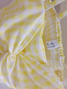 butter yellow top