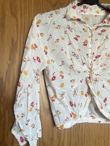 Boho Twist Front Floral Crop Shirt