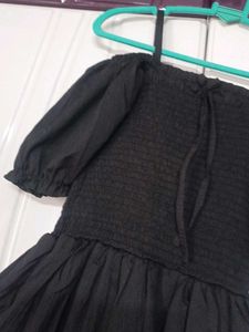 Chic Black Smocked Puff Sleeve Midi Dress