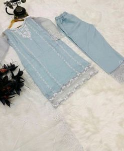 Beautiful Designer Pakistani Suit Set