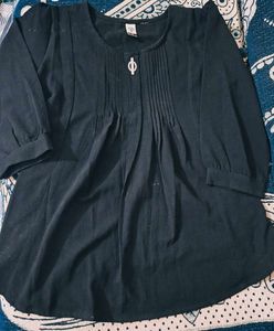 Elegant Black Pleated Top