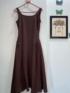 Chic Brown Sleeveless Midi Dress