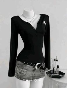 Chic Ribbed Bell Sleeve Crop Top and embroidery