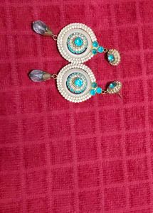 Party Wear Trendy Earrings For Beauties